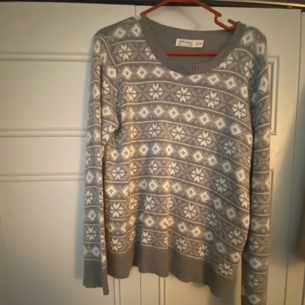 Like new sweater